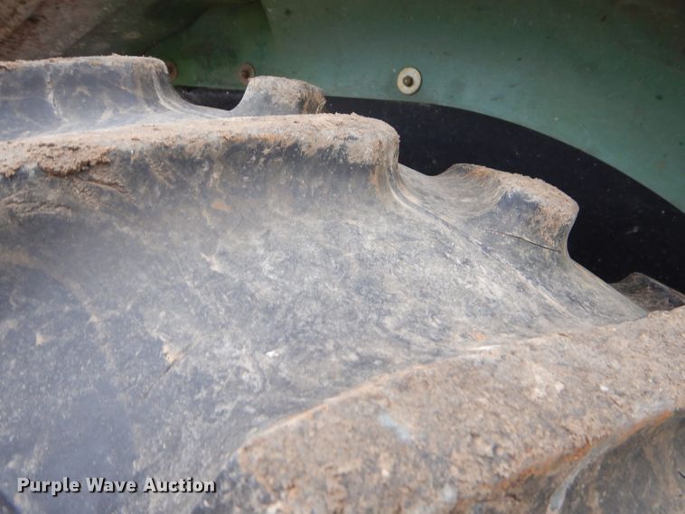 image for item GN9223 2010 John Deere 5083E  tractor