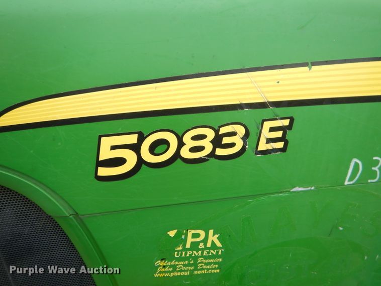 image for item GN9223 2010 John Deere 5083E  tractor