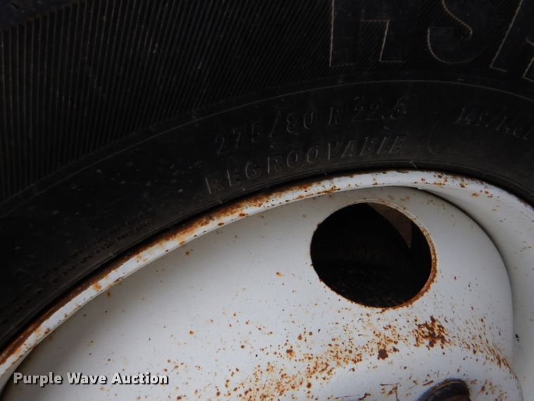 image for item GN9224 2000 Freightliner FL80  dump truck