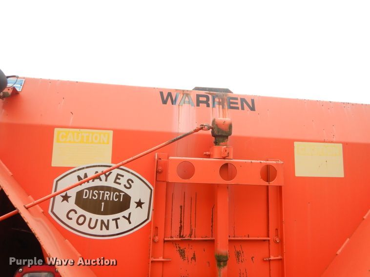 image for item GN9224 2000 Freightliner FL80  dump truck