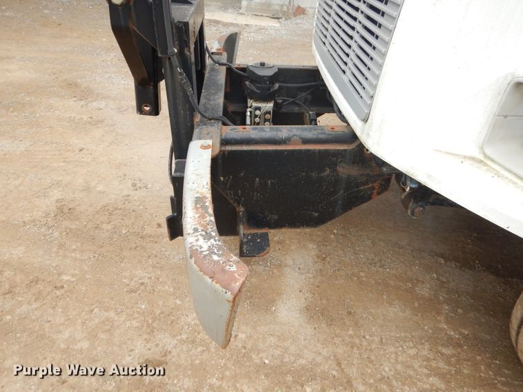 image for item GN9224 2000 Freightliner FL80  dump truck