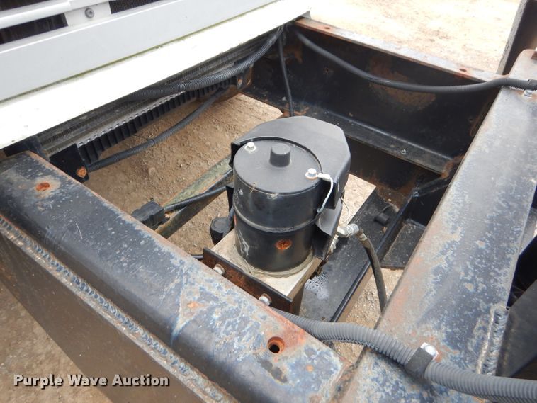 image for item GN9224 2000 Freightliner FL80  dump truck