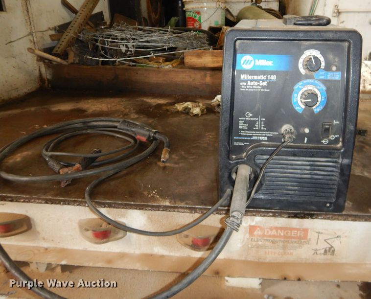 image for item GN9226 Miller Millermatic 140 wire welder