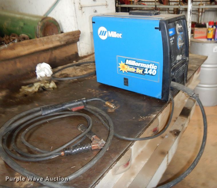 image for item GN9226 Miller Millermatic 140 wire welder