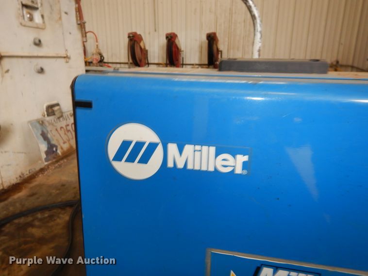 image for item GN9226 Miller Millermatic 140 wire welder