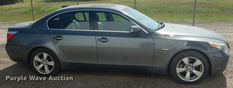 image for item GO9190 2006 BMW 530XI