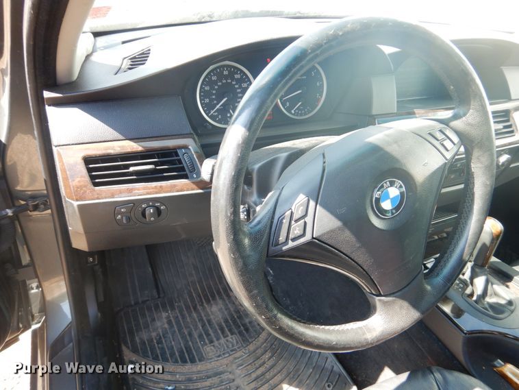 image for item GO9190 2006 BMW 530XI