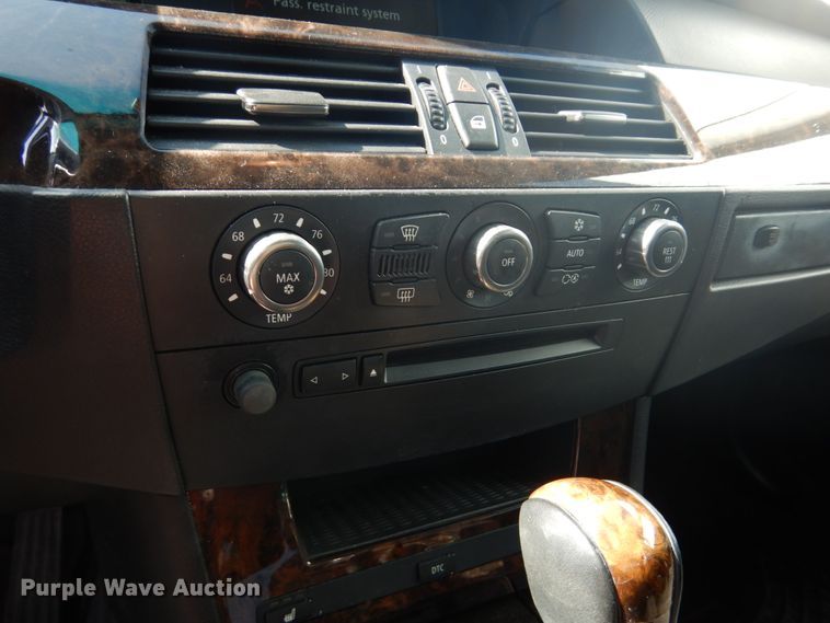 image for item GO9190 2006 BMW 530XI