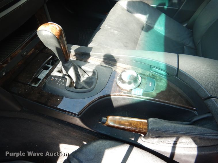 image for item GO9190 2006 BMW 530XI