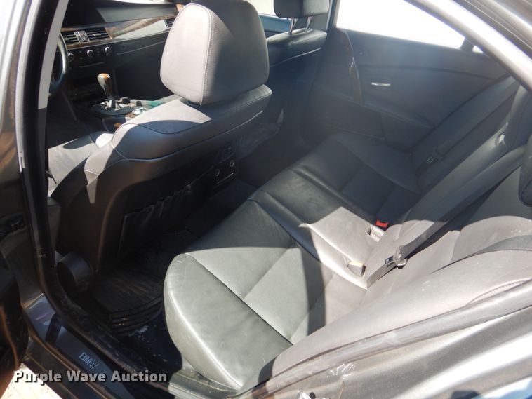 image for item GO9190 2006 BMW 530XI