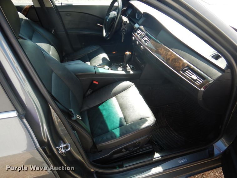 image for item GO9190 2006 BMW 530XI