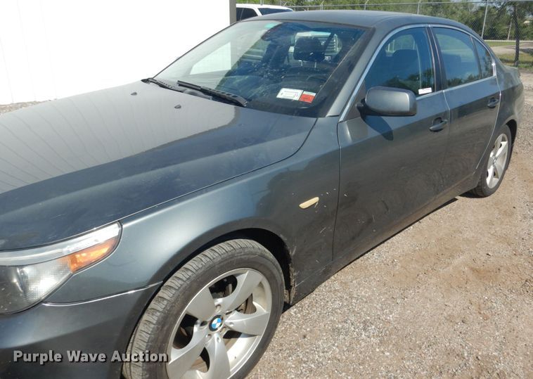 image for item GO9190 2006 BMW 530XI