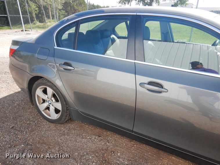 image for item GO9190 2006 BMW 530XI
