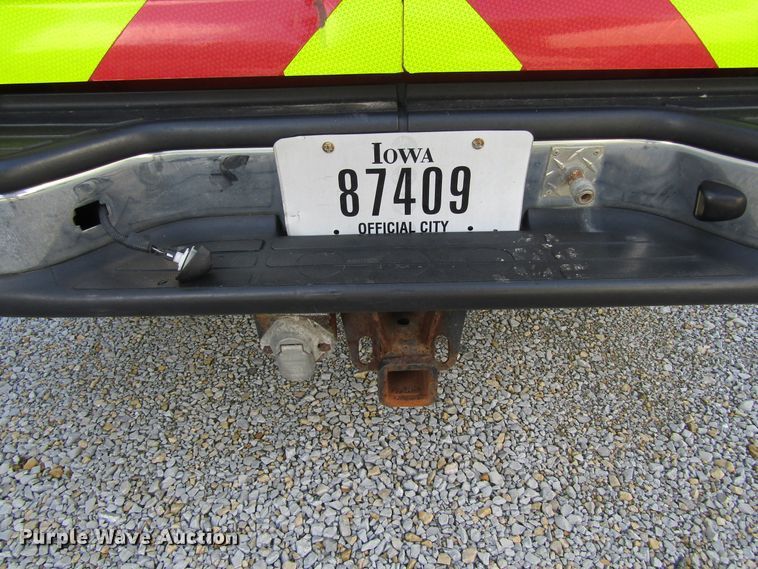 image for item GQ9027 2003 Chevrolet Suburban 2500  SUV