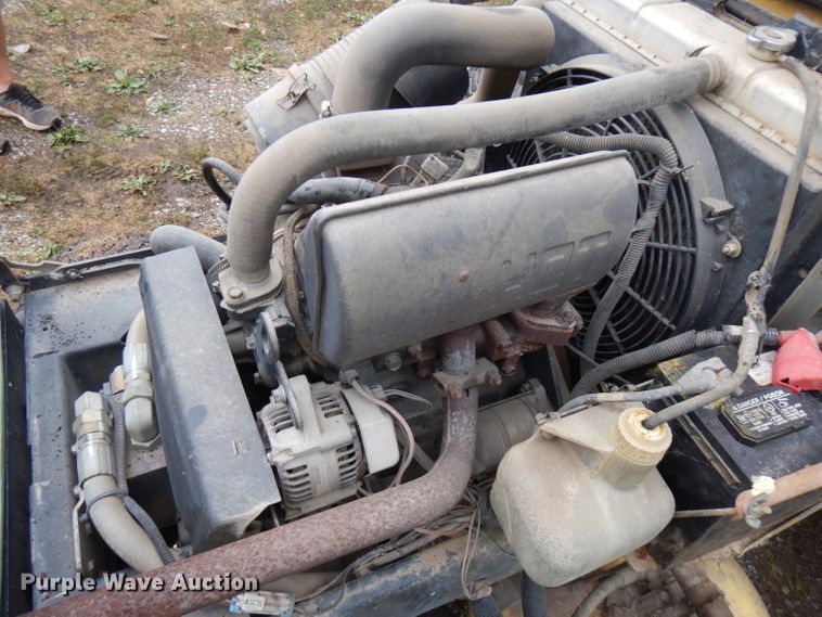 image for item GT9422 John Deere 3235B ZTR lawn mower