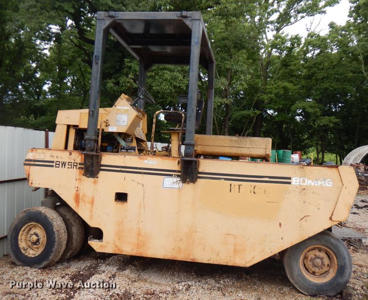 image for item GT9424 Bomag BW-9R  pneumatic roller