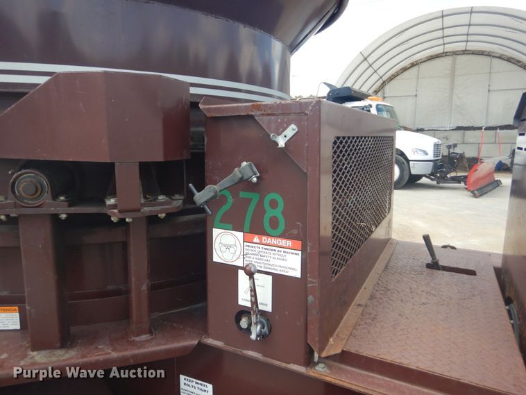 image for item GV9164 1994 Duratech HD8 tub grinder