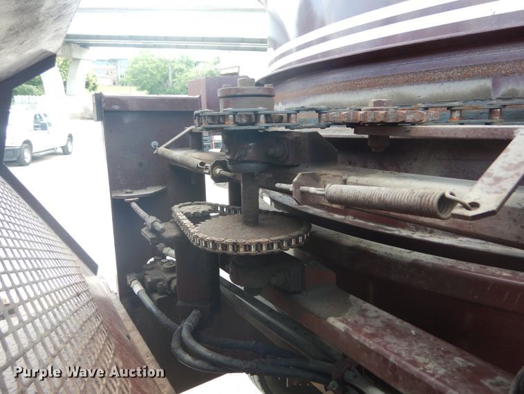 image for item GV9164 1994 Duratech HD8 tub grinder