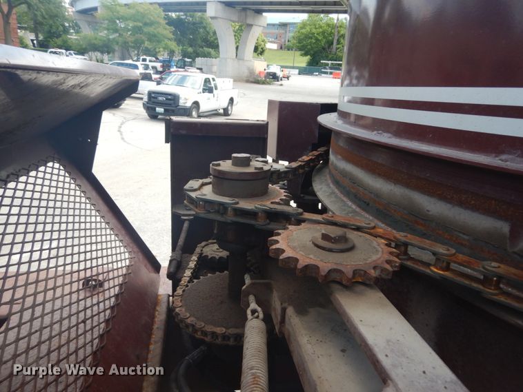 image for item GV9164 1994 Duratech HD8 tub grinder