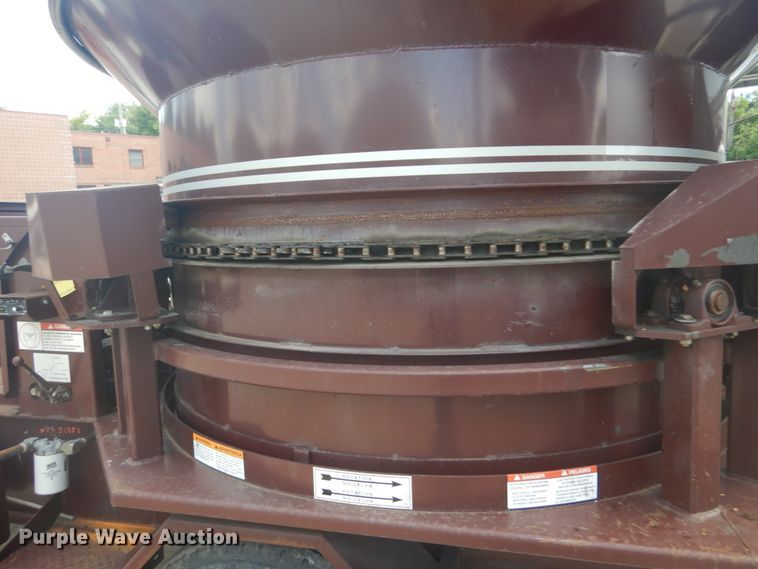 image for item GV9164 1994 Duratech HD8 tub grinder