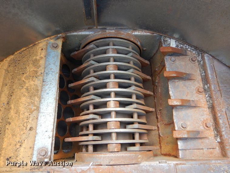 image for item GV9164 1994 Duratech HD8 tub grinder