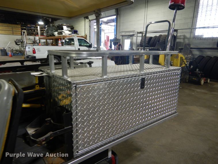 image for item GV9167 Ingersoll Rand Carryall 6 EMS golf cart