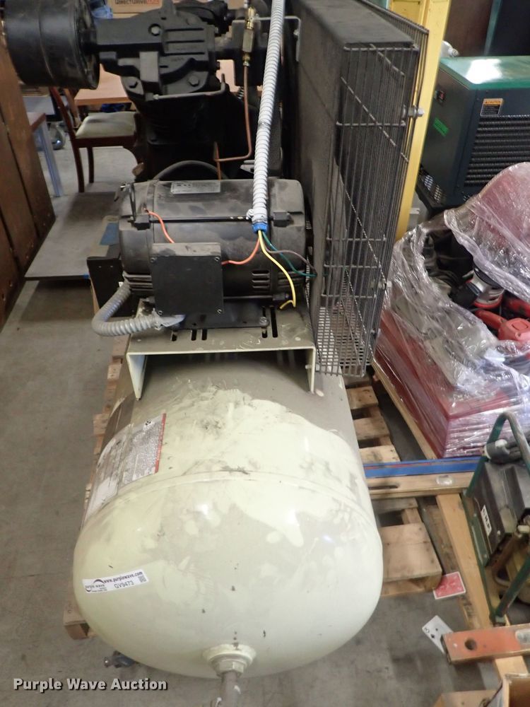 image for item GV9473 Ingersoll Rand 2545 air compressor