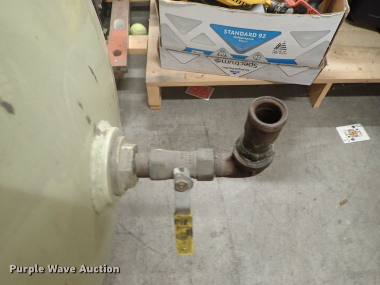 image for item GV9473 Ingersoll Rand 2545 air compressor