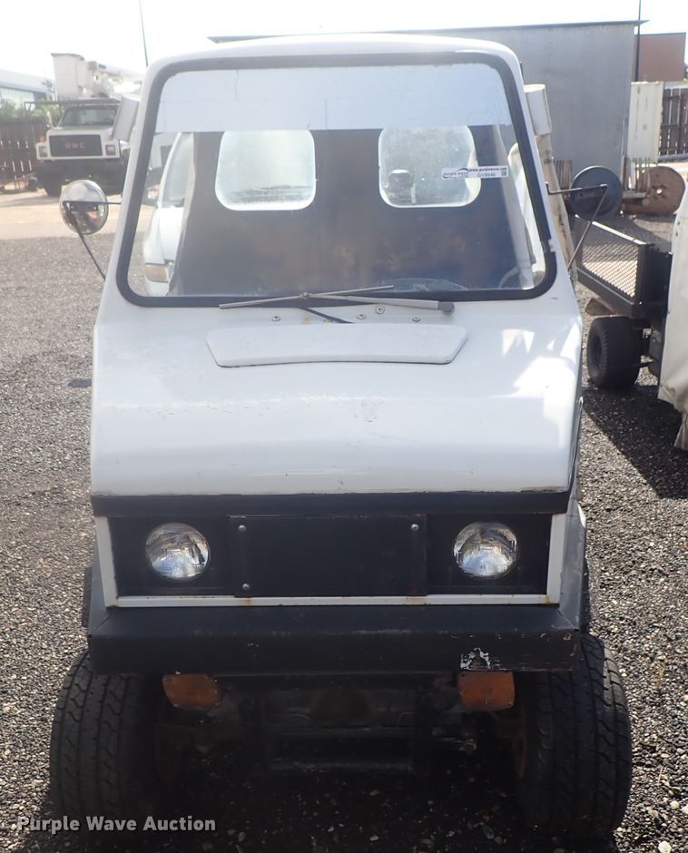 image for item GV9540 1984 Cushman 898532-8410  utility vehicle
