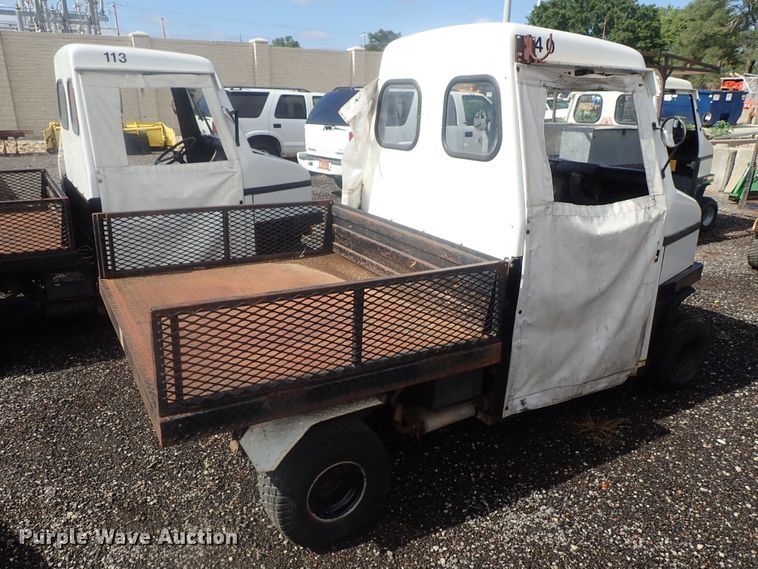 image for item GV9540 1984 Cushman 898532-8410  utility vehicle