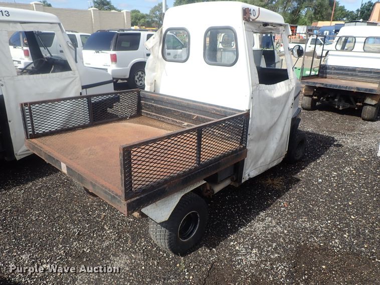 image for item GV9540 1984 Cushman 898532-8410  utility vehicle