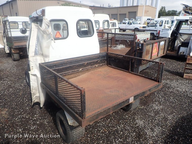 image for item GV9540 1984 Cushman 898532-8410  utility vehicle