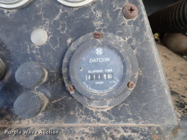 image for item GV9540 1984 Cushman 898532-8410  utility vehicle