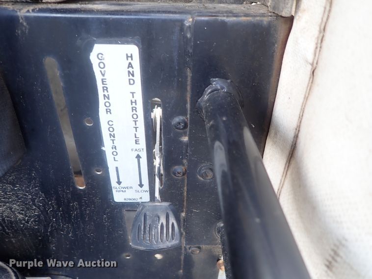 image for item GV9540 1984 Cushman 898532-8410  utility vehicle