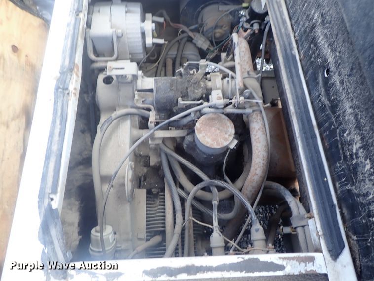 image for item GV9540 1984 Cushman 898532-8410  utility vehicle