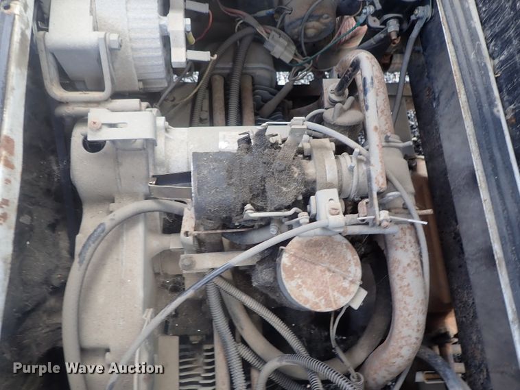 image for item GV9540 1984 Cushman 898532-8410  utility vehicle