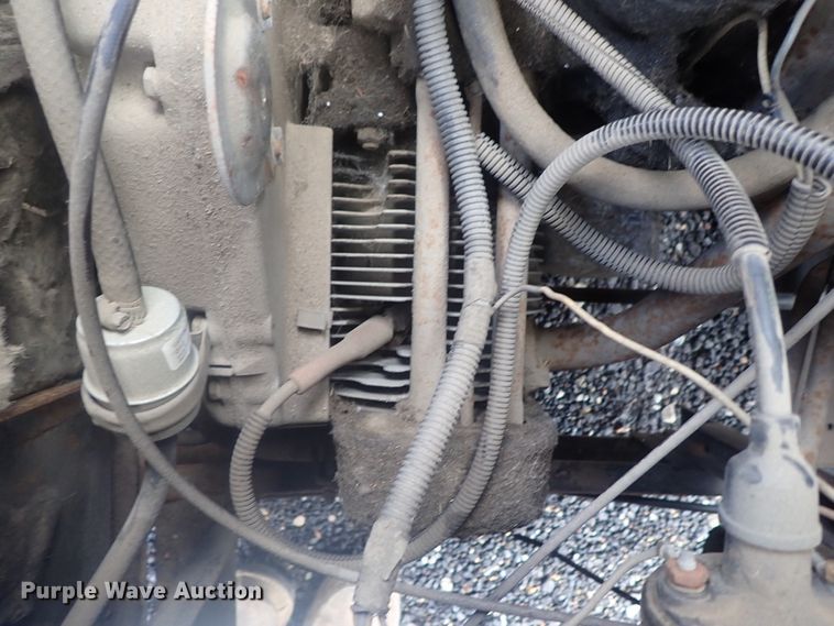 image for item GV9540 1984 Cushman 898532-8410  utility vehicle