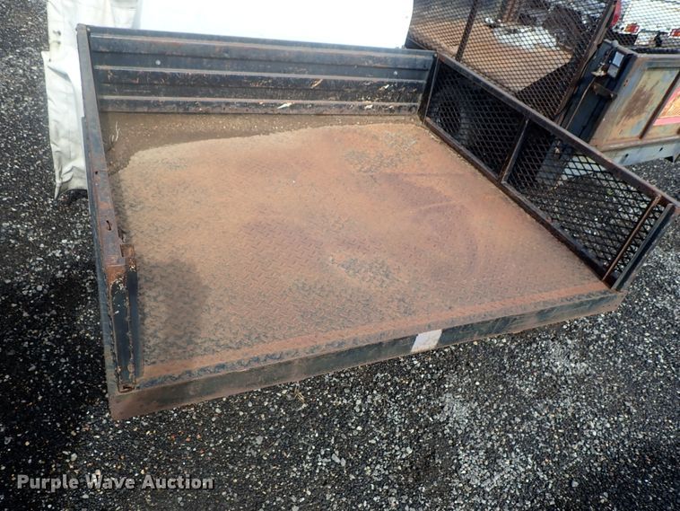 image for item GV9540 1984 Cushman 898532-8410  utility vehicle