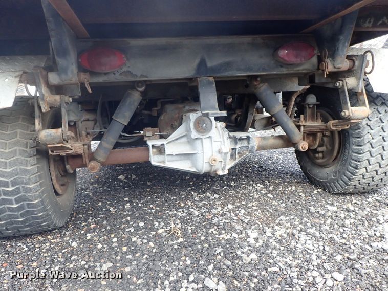 image for item GV9540 1984 Cushman 898532-8410  utility vehicle