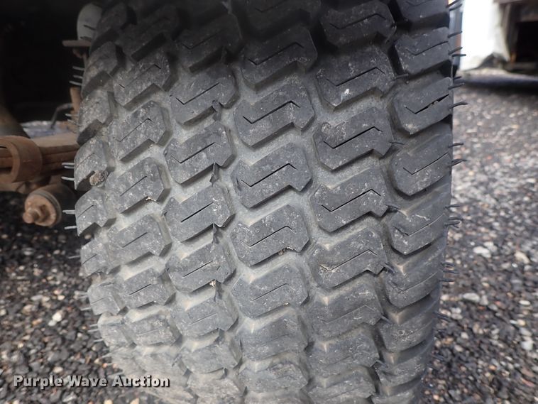 image for item GV9540 1984 Cushman 898532-8410  utility vehicle