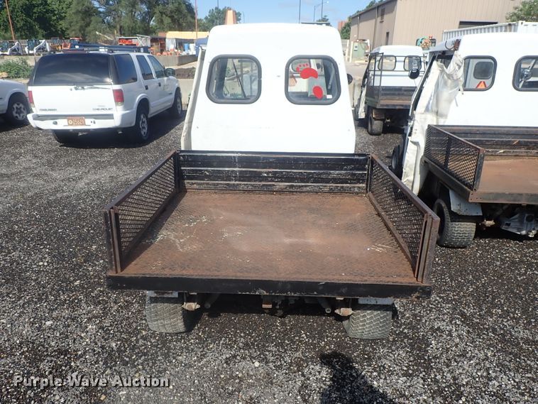 image for item GV9541 1984 Cushman 898532-8420  utility vehicle
