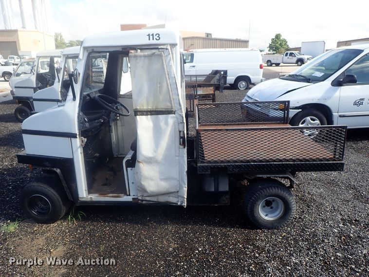 image for item GV9541 1984 Cushman 898532-8420  utility vehicle