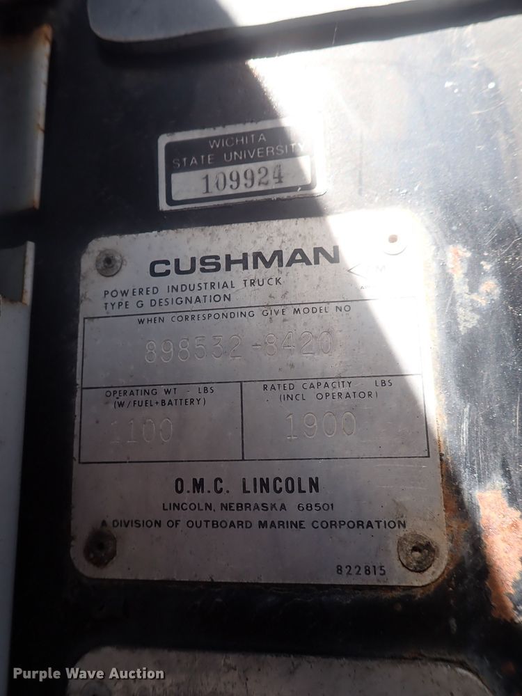 image for item GV9541 1984 Cushman 898532-8420  utility vehicle