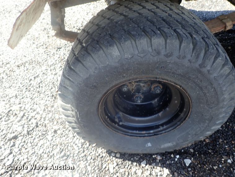 image for item GV9541 1984 Cushman 898532-8420  utility vehicle