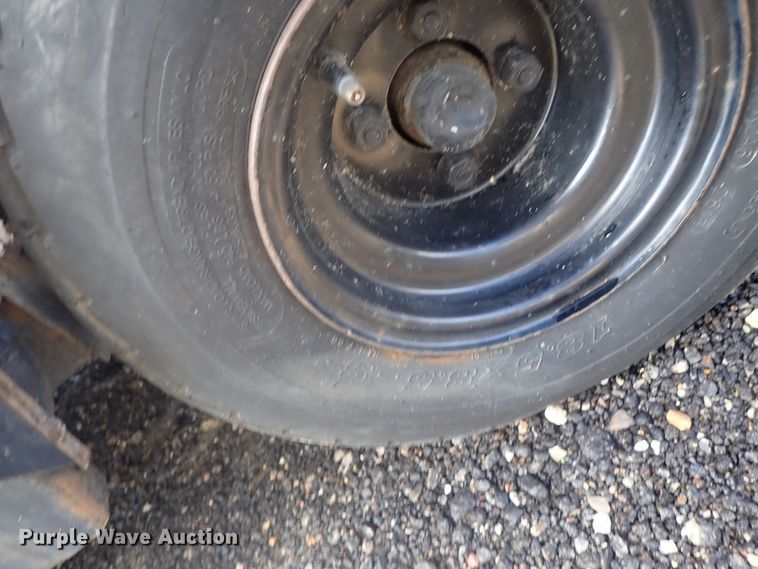 image for item GV9541 1984 Cushman 898532-8420  utility vehicle