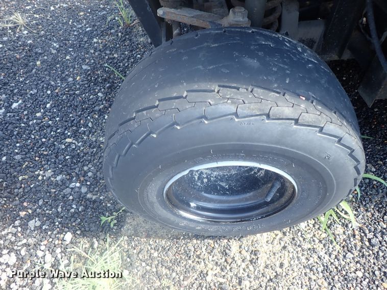 image for item GV9541 1984 Cushman 898532-8420  utility vehicle