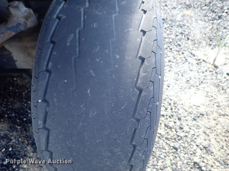 image for item GV9541 1984 Cushman 898532-8420  utility vehicle