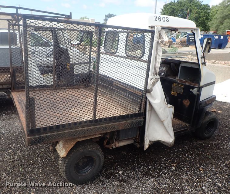 image for item GV9544 1985 Cushman 898532-8510  utility vehicle