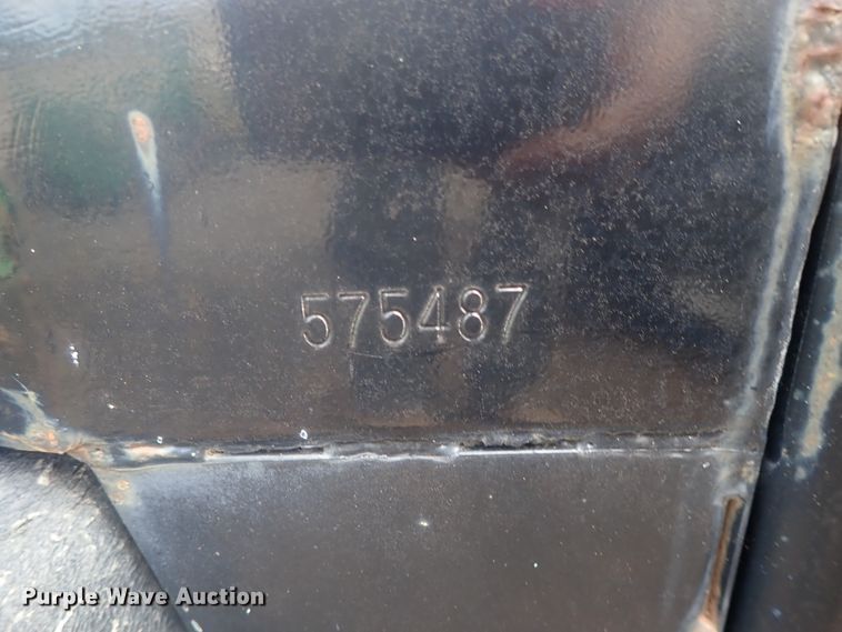 image for item GV9544 1985 Cushman 898532-8510  utility vehicle