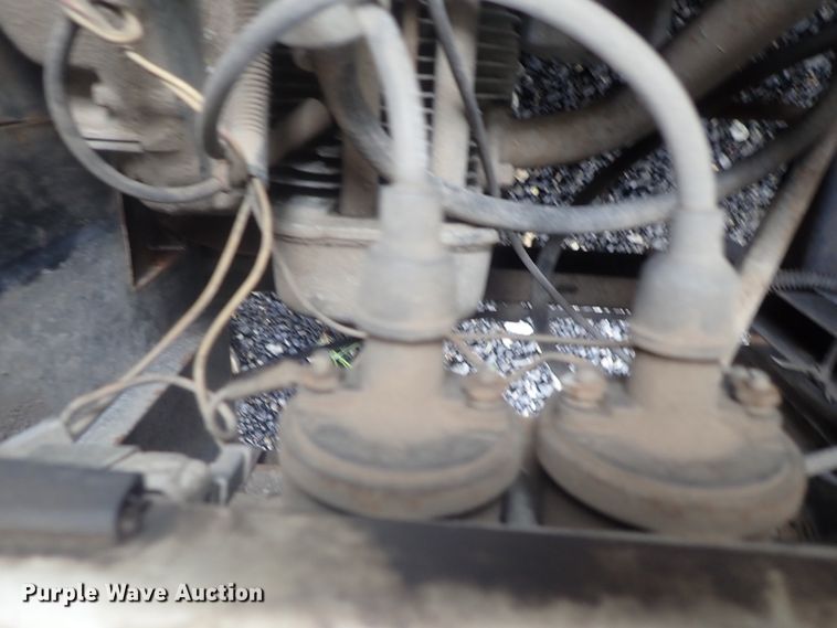 image for item GV9544 1985 Cushman 898532-8510  utility vehicle